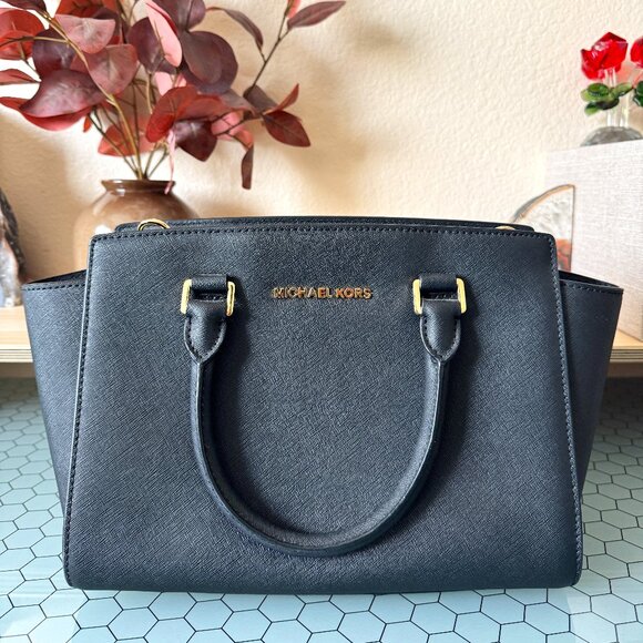 Black Michael Kors Selma Saffiano Leather Medium Satchel - Picture 1 of 14